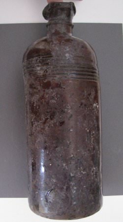 Mineral drinking bottle
