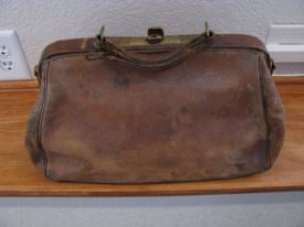 Doctor Rattcliffe's Bag