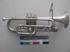 Cornet w/scale